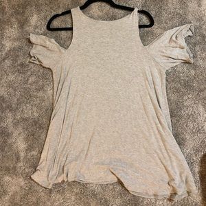 Urban open shoulder shirt